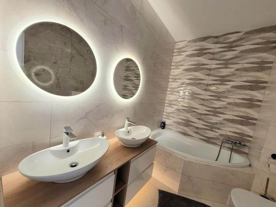Apartment Sophie 3 Rooms, 2 Bathrooms, 8 Persons Cracovia Exterior foto