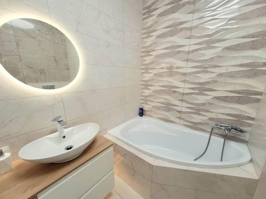 Apartment Sophie 3 Rooms, 2 Bathrooms, 8 Persons Cracovia Exterior foto